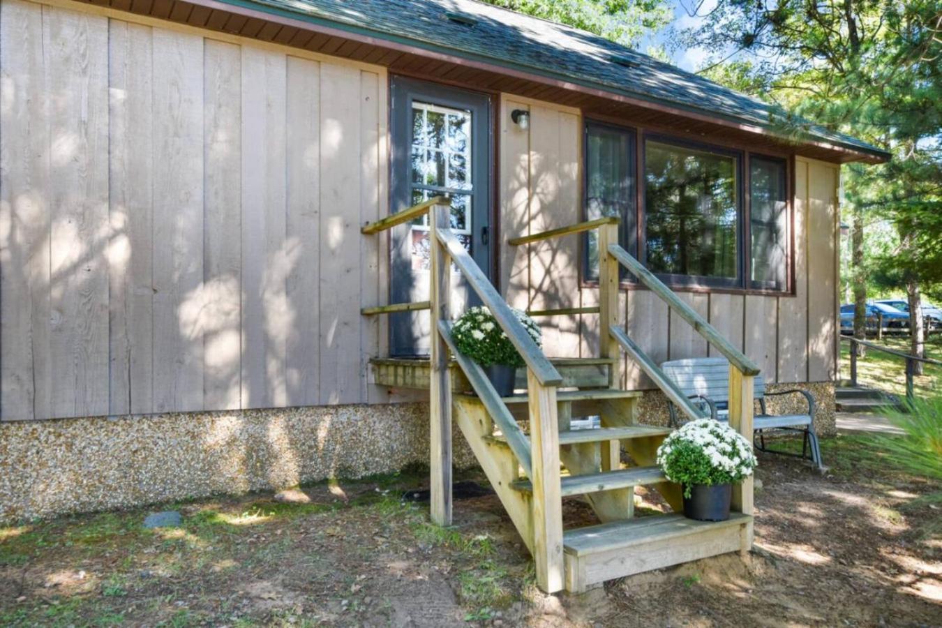 Bayview Resort Sunset Lookout Cabin 6 Saint Germain Exterior foto
